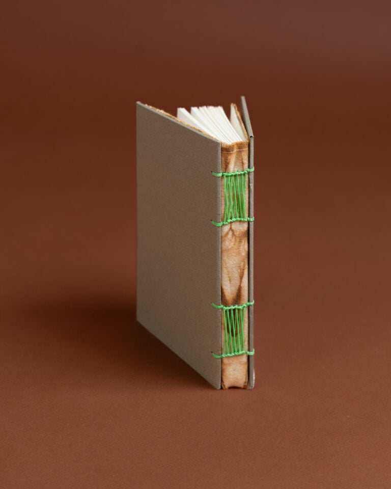 Notebookpackshot 27